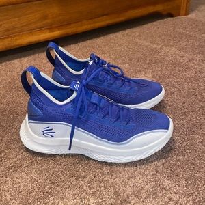 Blue men’s Curry basketball shoes